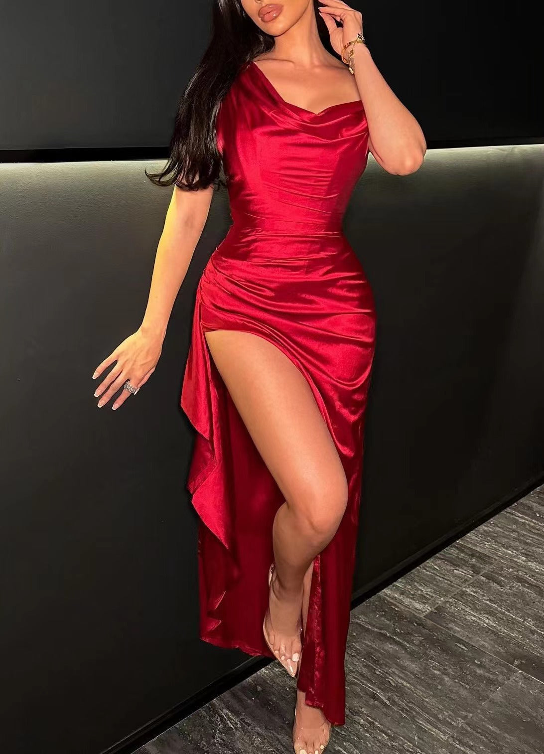 Sexy red ruffled dress with sloping shoulders